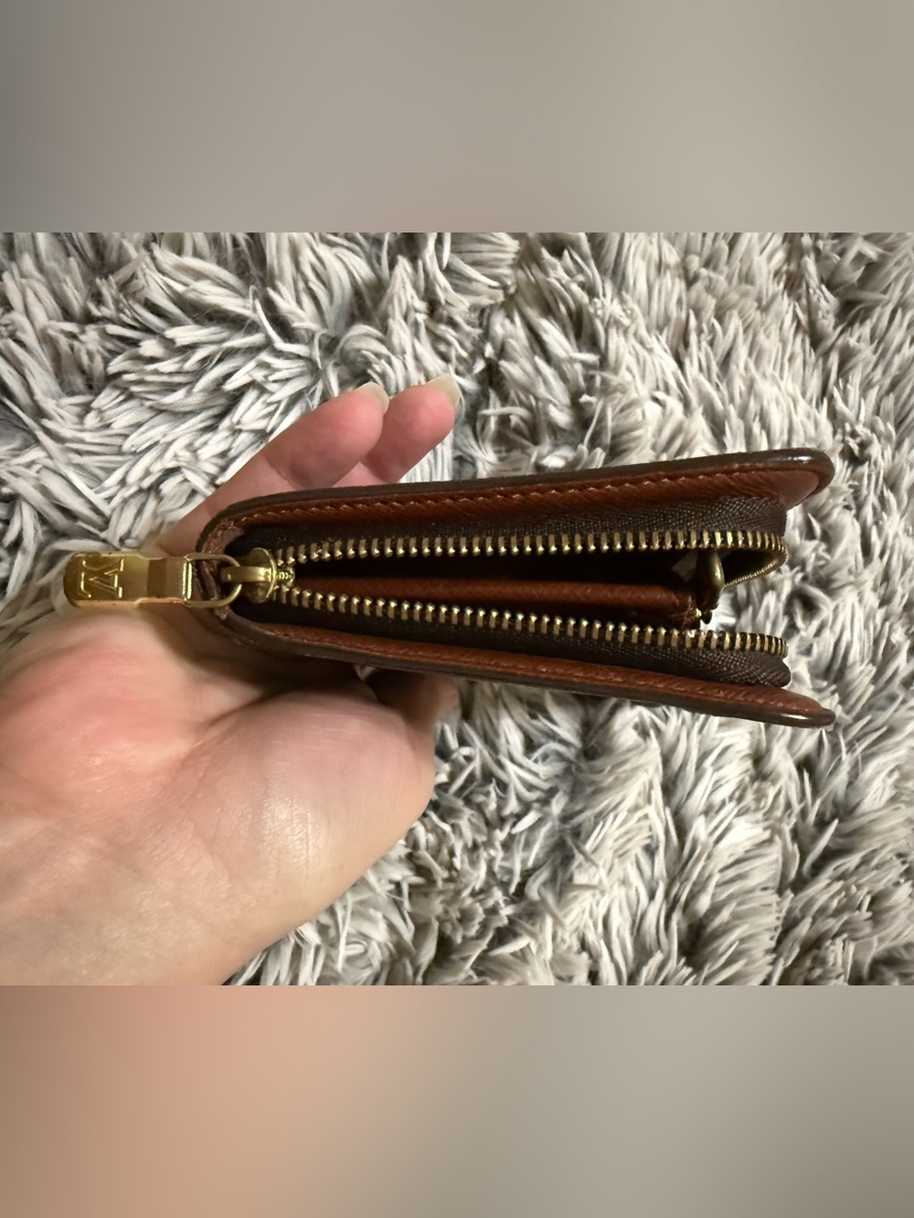 Louis Vuitton Monogram Zip Around Vintage Wallet - Picture 8 of 14